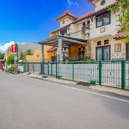Oyo 3217 The Ts Homestay Μαλάνγκ Εξωτερικό φωτογραφία