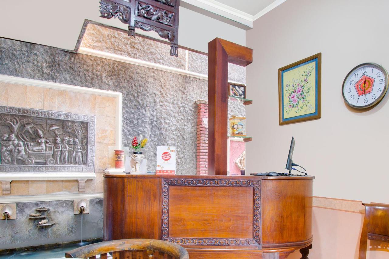 Oyo 3217 The Ts Homestay Μαλάνγκ Εξωτερικό φωτογραφία